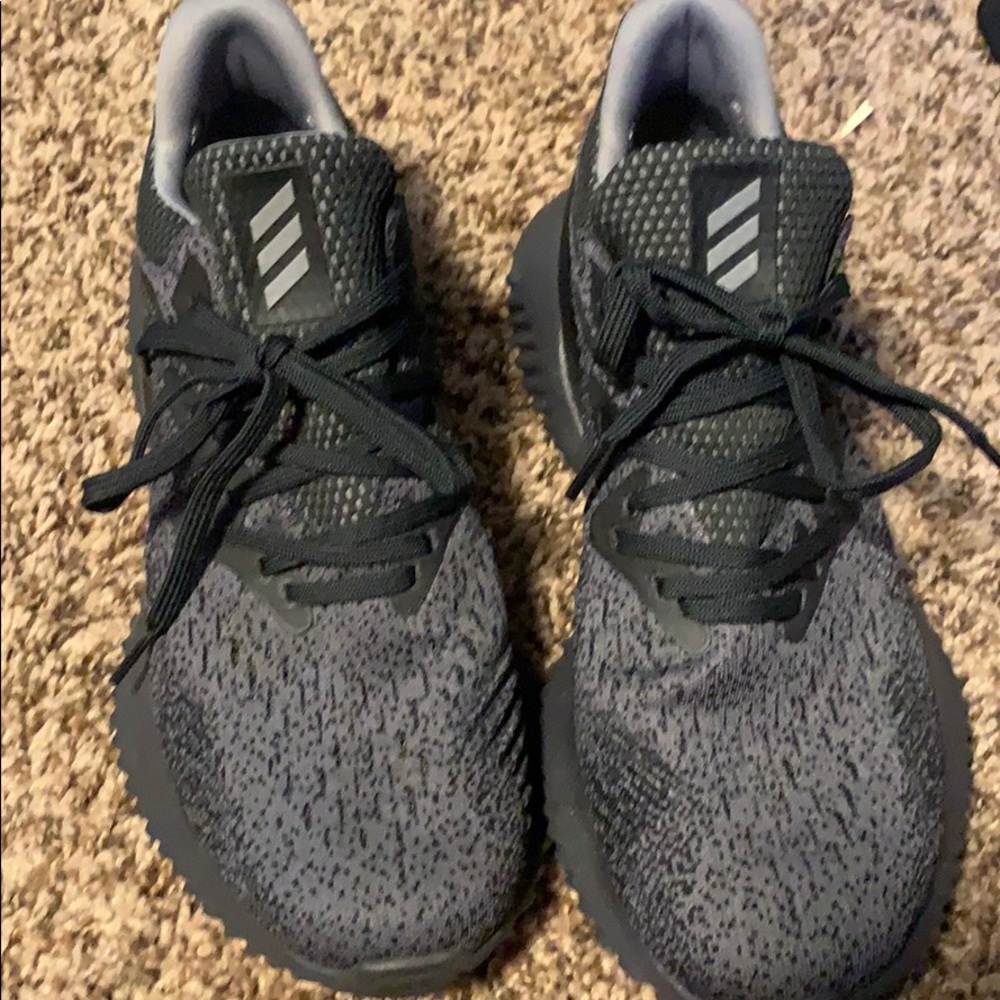 Adidas alphabounce